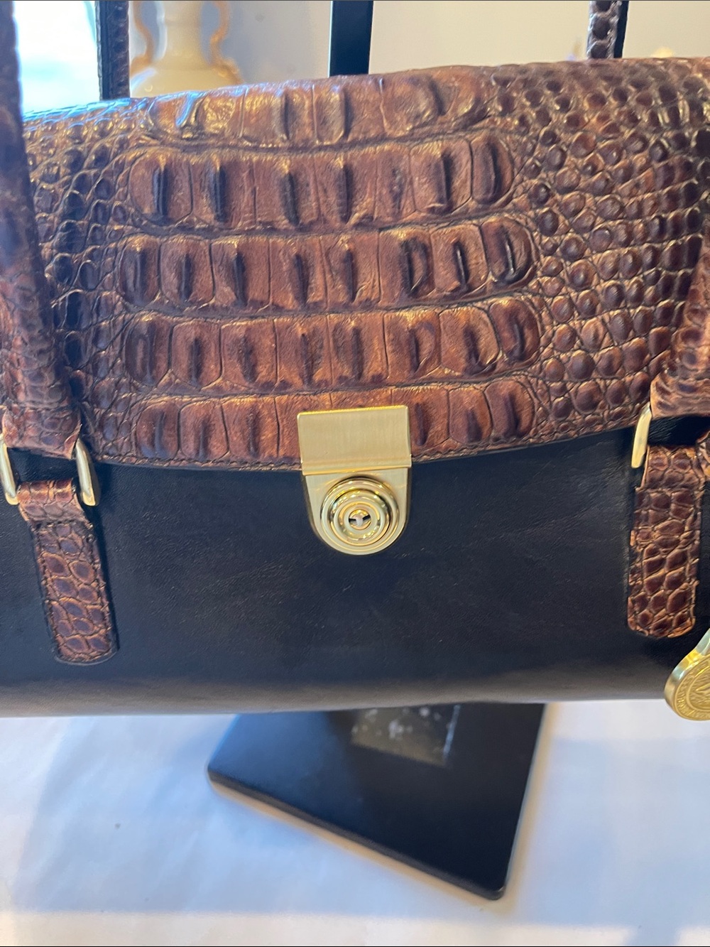 VTG Brahmin Tuscany Collection shoulder bag croc embossed leather standup bag - Picture 4 of 13